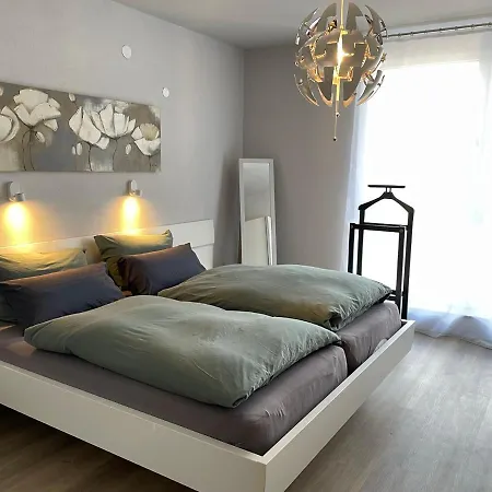 Apartment Am Weinberg - Stilvoll, Ruhig, Zum Wohlfuehlen *