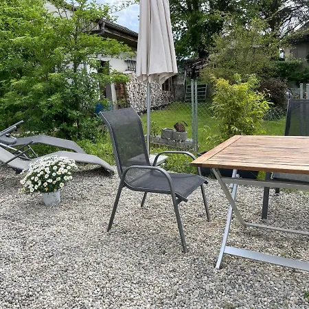 Apartment Am Weinberg - Stilvoll, Ruhig, Zum Wohlfuehlen